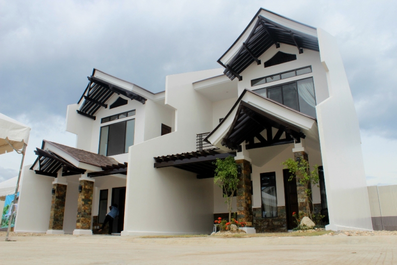 Argao Royal Palms | Cebu Beachfront House and Lot for Sale in Argao